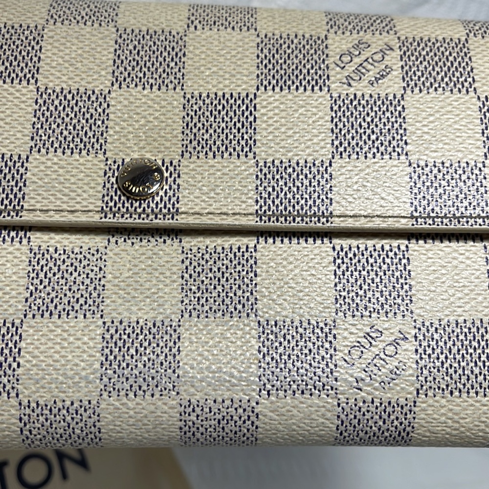 AUTHENTIC LV damier azur wallet (Sarah) - Picture 6 of 12